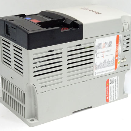 Allen-Bradley PowerFlex 40P 22D-D010N104 Frequenzumrichter 4.0kW / Neuwertig