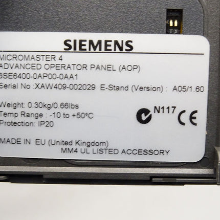 Siemens Micromaster 440 3kW 6SE6440-2AD23-0BA1 mit AOP 6SE6400-0AP00-0AA1