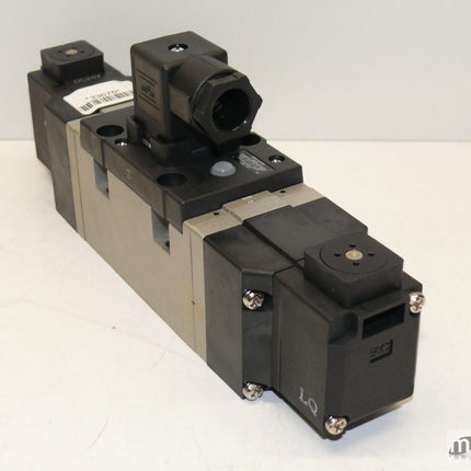 NEU SMC EVS7-8-FJG-D Elektromagnetventil