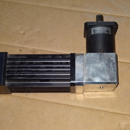 Parker Servomotor J0922JE-NMSN + Neugart WPLE80/90