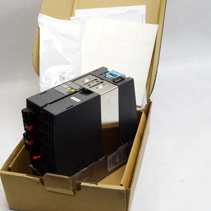 Siemens Sinamics Frequenzumrichter 2.2kW 6SL3210-1PE16-1AL1 / Neu OVP