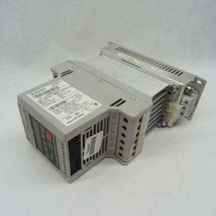 Allen Bradley 160-AA03NSF1 Analog S.F. Frequenzumrichter Ser. C / 0,55kW / 0,75HP