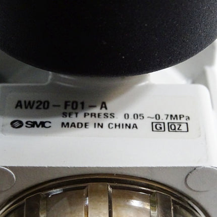 SMC AW20-F01-A Modularer Filter-Regler / Neuwertig