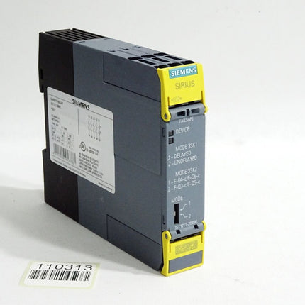 Siemens Safety Relay 3SK1211-2BB40 / unbenutzt