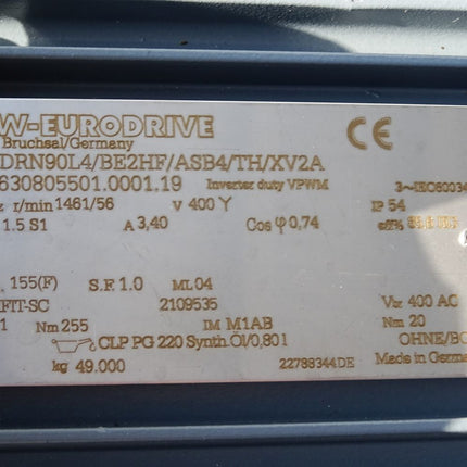 SEW Eurodrive Getriebemotor K47 DRN90L4/BE2HF/ASB4/TH/XV2A 01.6630805501.0001.19 r/min1461/56 1.5kW i25,91 / Neu mit Lagerspuren