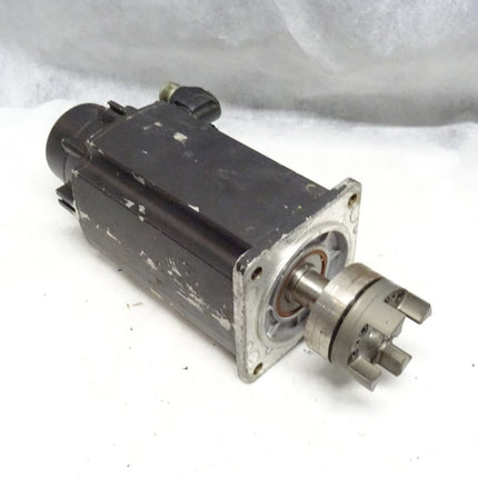 Rexroth MSK060C-0300-NN-S2-UG0-RNNN 3-Phase Permanent Magnet Motor R911307227 / 4900Rpm