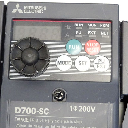 Mitsubishi Electric Umrichter D700-SC FR-D720S-070SC-EC 1.5kW