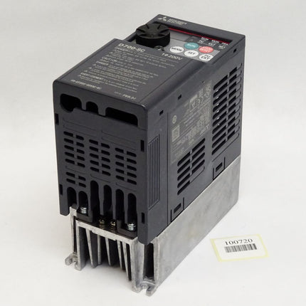 Mitsubishi Electric Umrichter D700-SC FR-D720S-025SC-EC 0,4kW